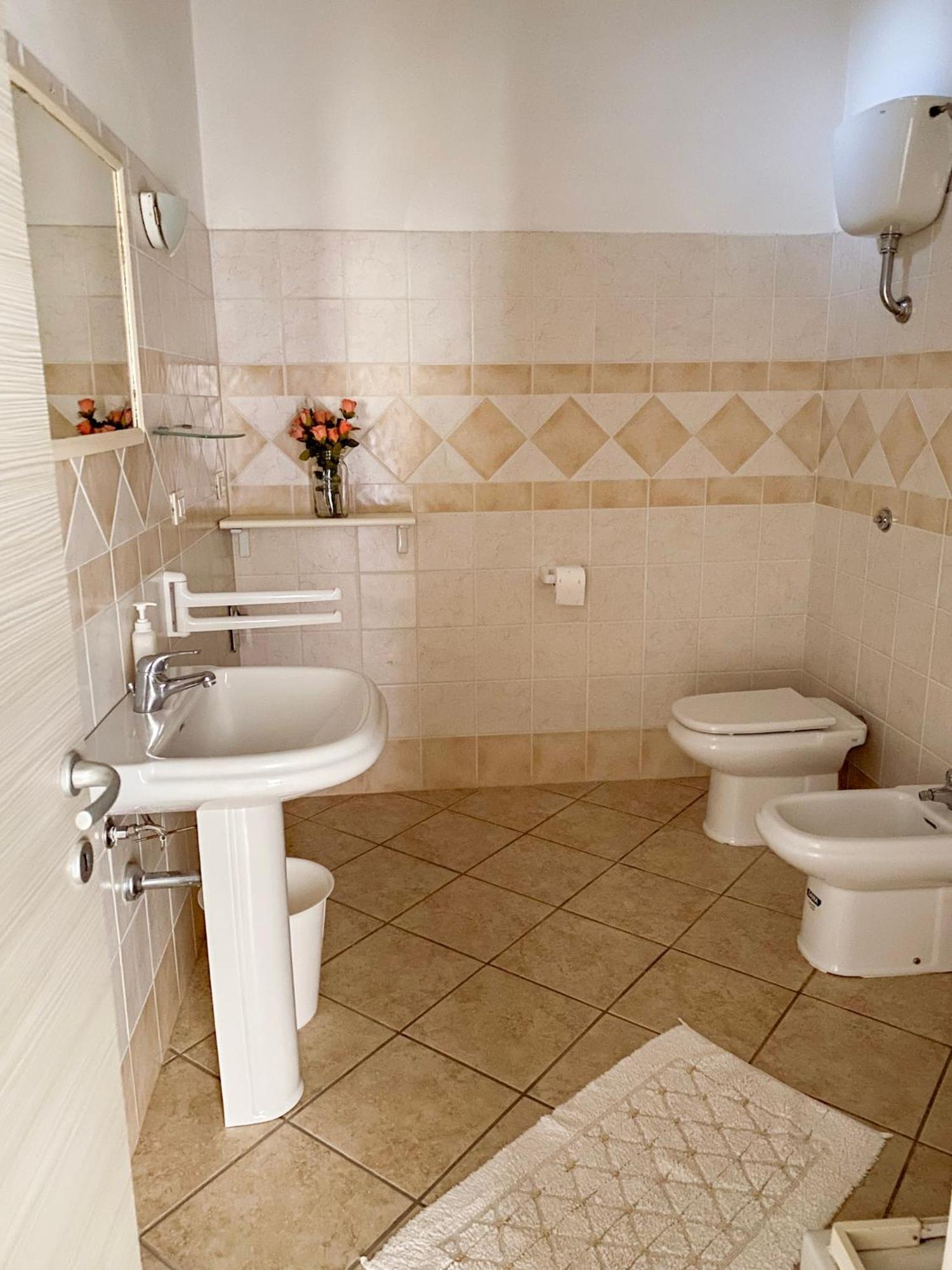 B&B Lichitu Sedilo Екстер'єр фото